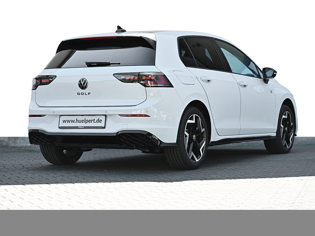 Volkswagen Golf 2.0 R-LINE DSG BLACKSTYLE HARMANKARDON PANO