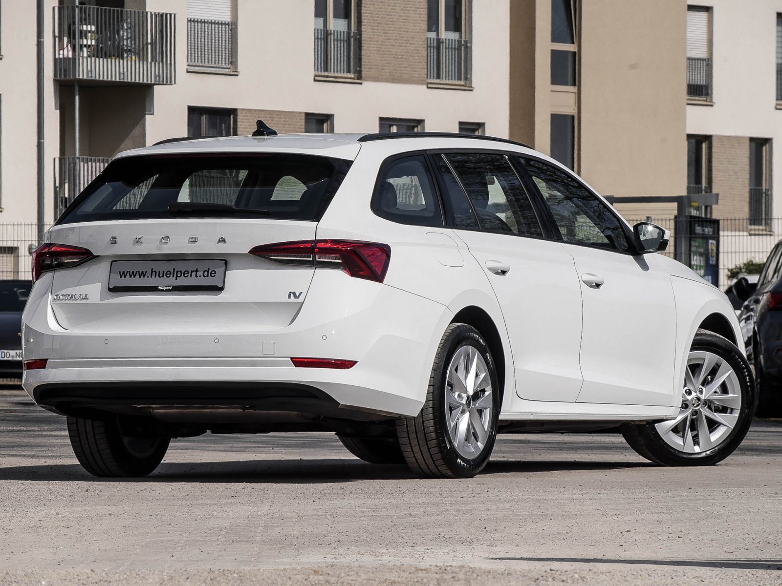 Skoda Octavia Combi 1.4 iV AHK-VORB. CARPLAY LM17 LED