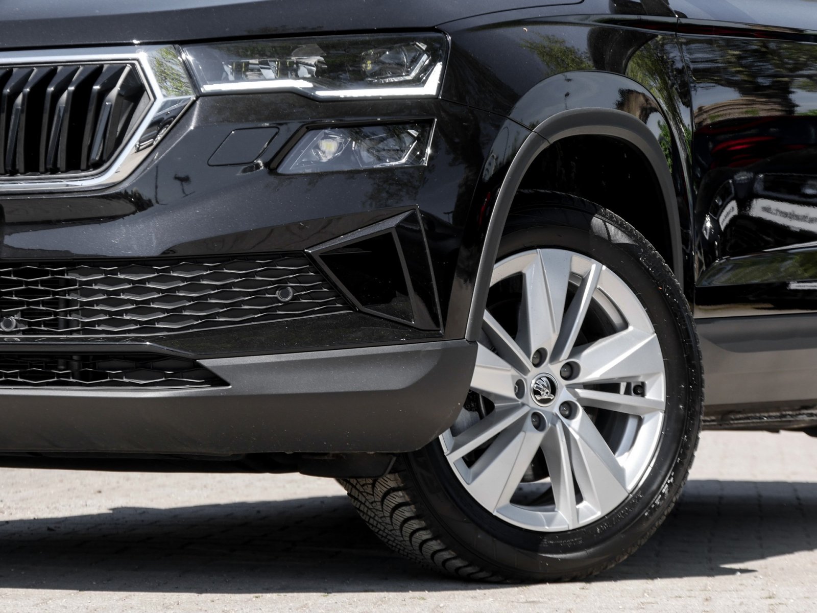 Skoda Karoq 1.5 SELECTION AHK CAM ACC MATRIXLED NAVI