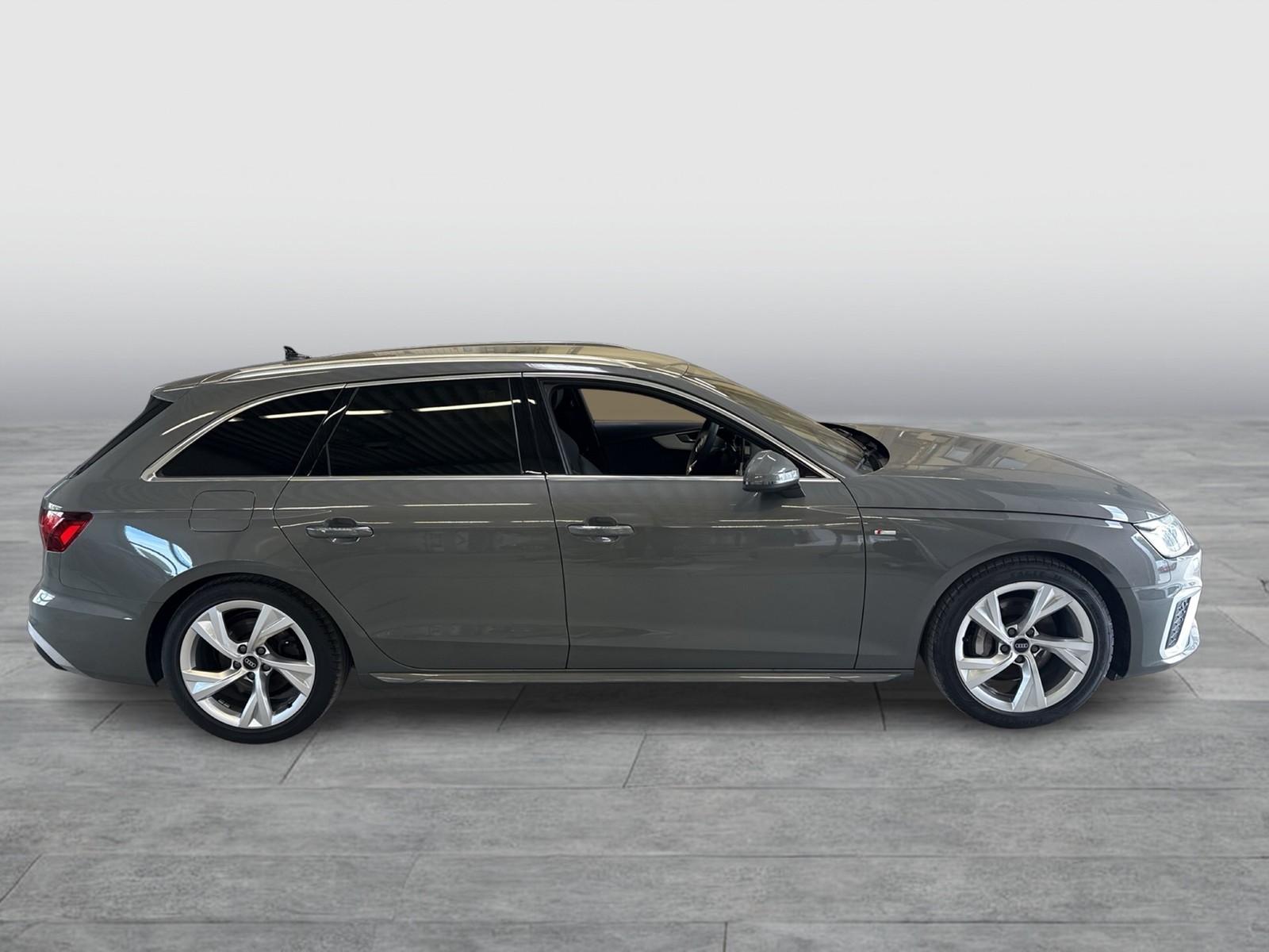 Audi A4 Avant 40 S LINE KAMERA ALU18" MATRIX eKLAPPE