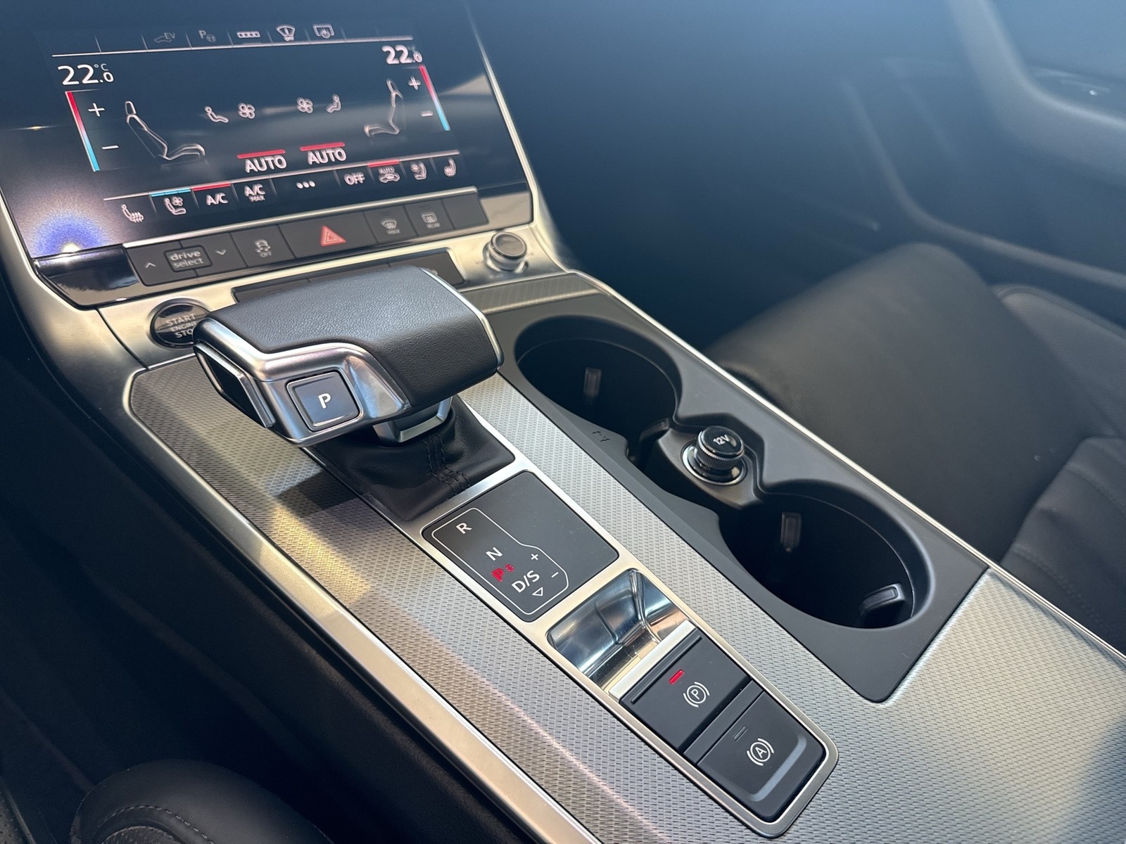 Audi A6 Avant 50 Qu. HYBRID sport PANO B&O LM20