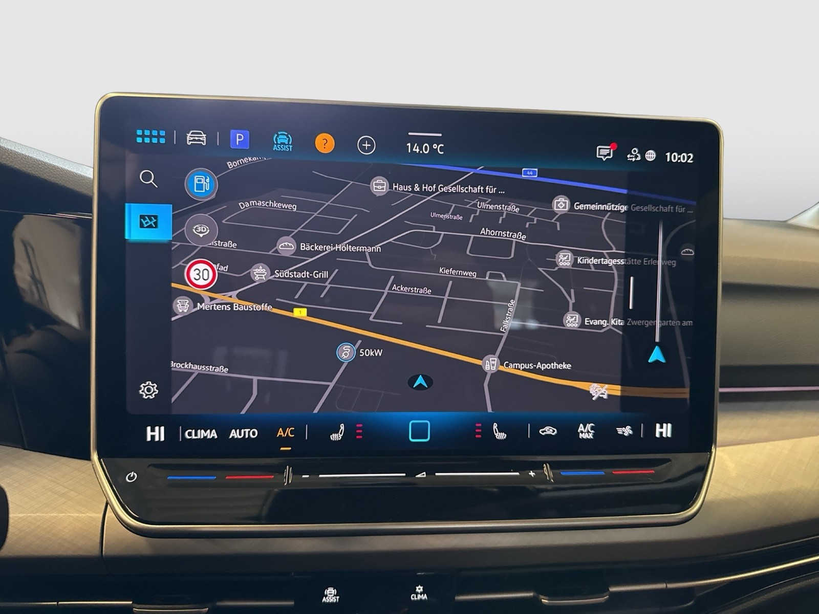 Volkswagen Golf VIII 1.5 eTSI LIFE CAM HEAD-UP ACC NAVI ALU