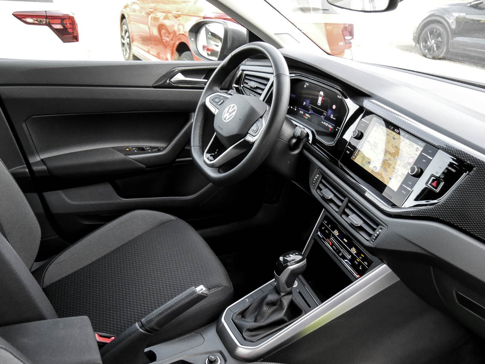 Volkswagen Taigo 1.5 LIFE KAMERA SITZHEIZUNG NAVI LED DAB+