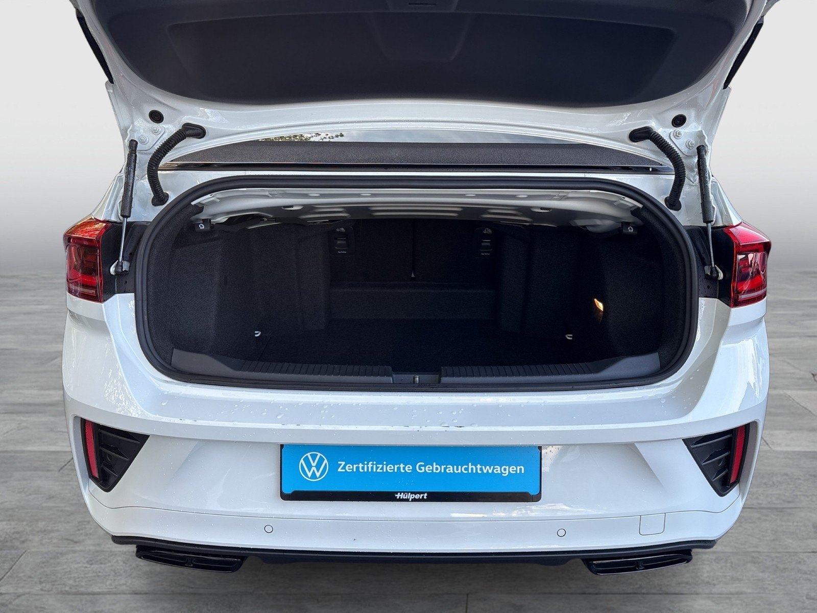 Volkswagen T-Roc Cabriolet 1.5 R-LINE BLACKSTYLE LEDER LM19