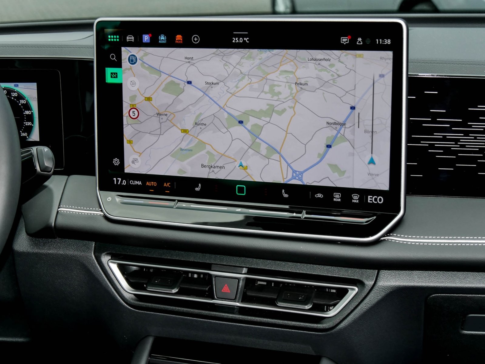 Volkswagen Tiguan 1.5 HYBRID ELEGANCE NEUES MODELL AHK LM18