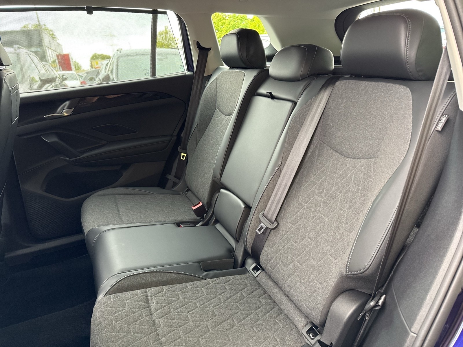 Volkswagen Tayron 1.5 HYBRID LIFE AHK CAM ACC LM18 NAVI