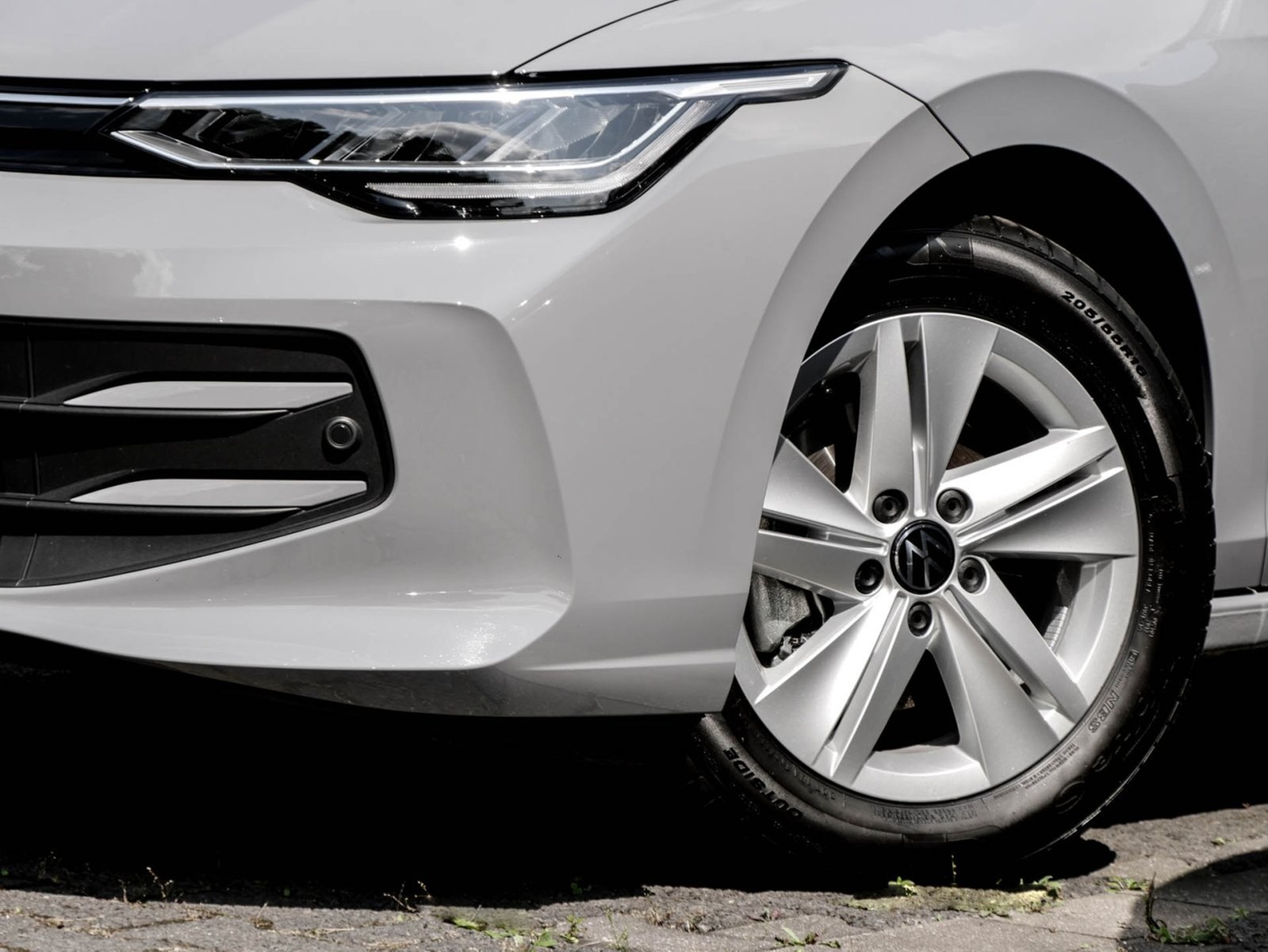 Volkswagen Golf Variant VIII 1.5 eTSI LIFE FACELIFT CAM ACC