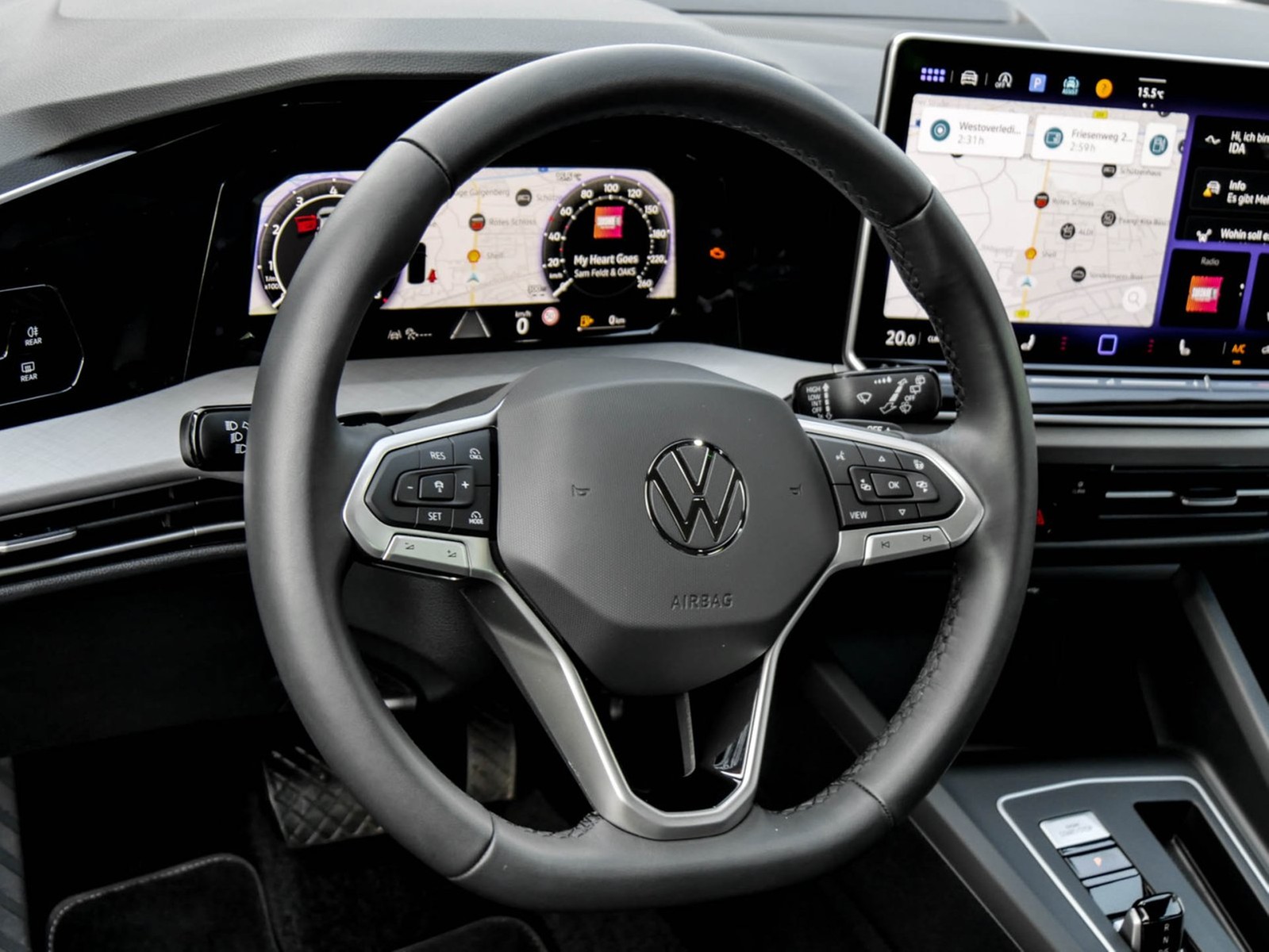 Volkswagen Golf Variant VIII 1.5 eTSI LIFE FACELIFT CAM ACC