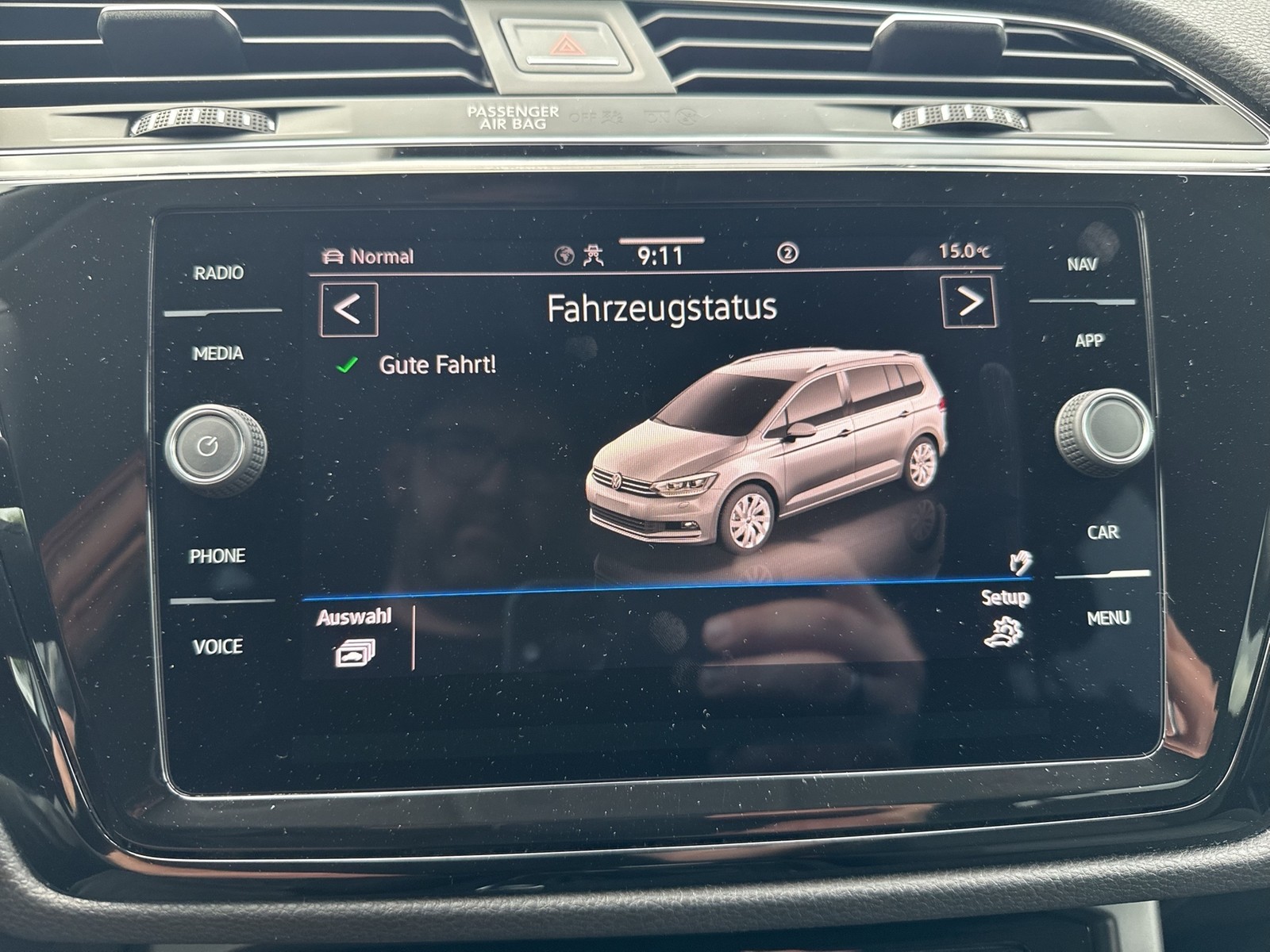 Volkswagen Touran 2.0 R-LINE EXT. 7SITZE AHK CAM ACC NAVI