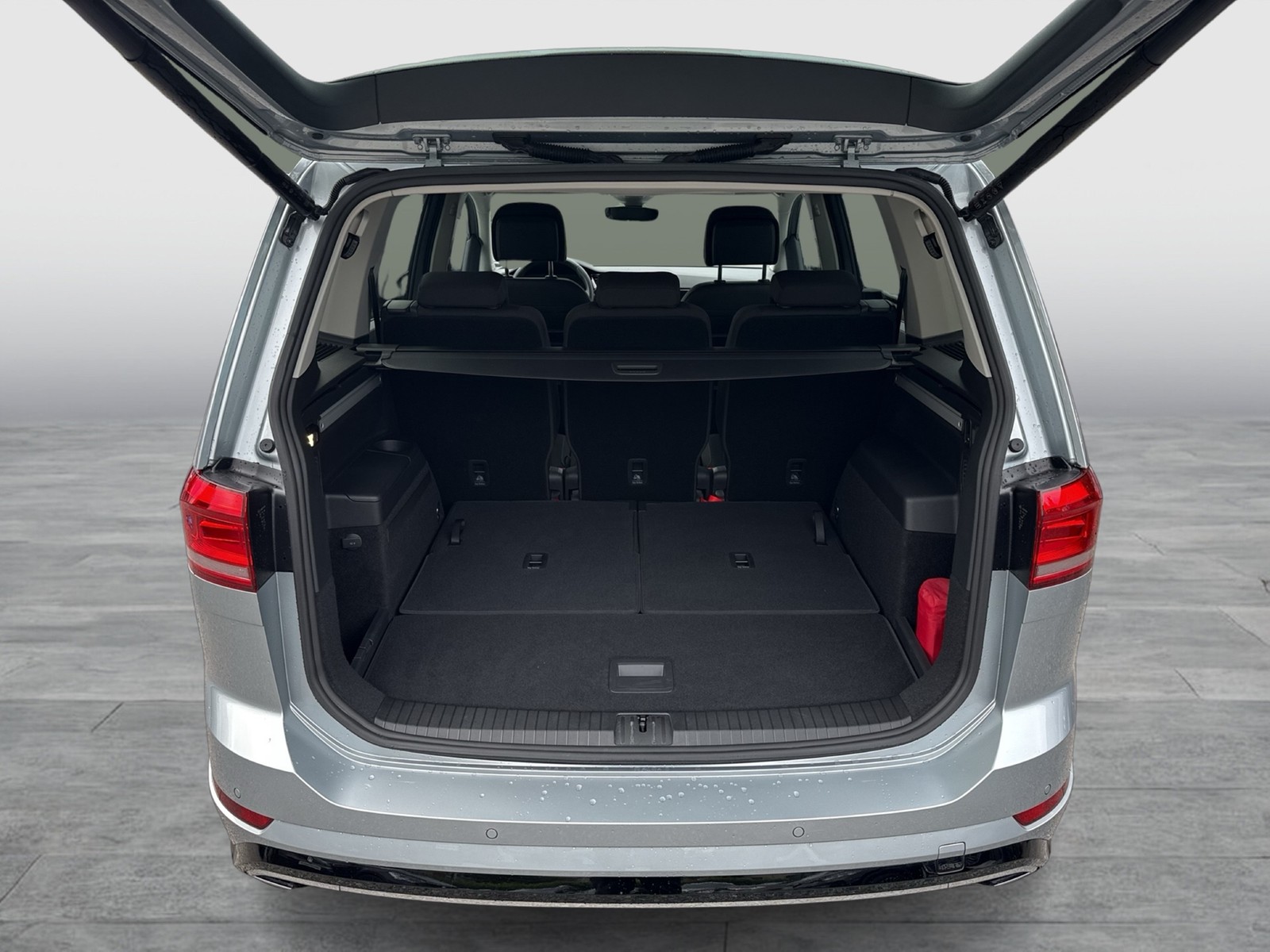 Volkswagen Touran 2.0 R-LINE EXT. 7SITZE AHK CAM ACC NAVI