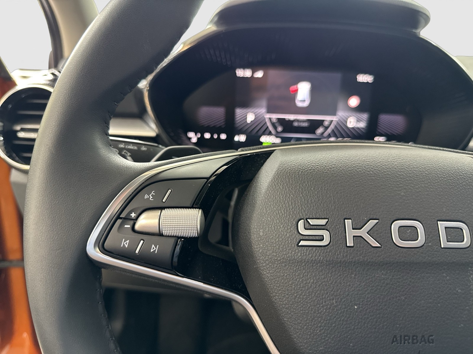 Skoda Fabia 1.0 TOUR CAM AHK-VORBEREITUNG CARPLAY ALU