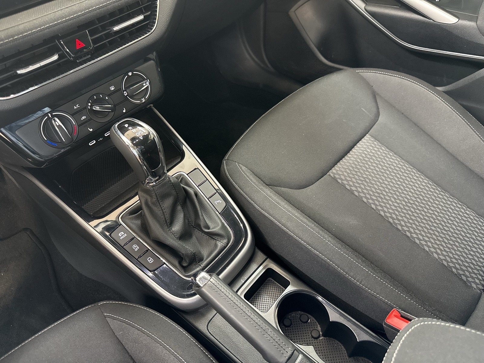 Skoda Fabia 1.0 TOUR CAM AHK-VORBEREITUNG CARPLAY ALU