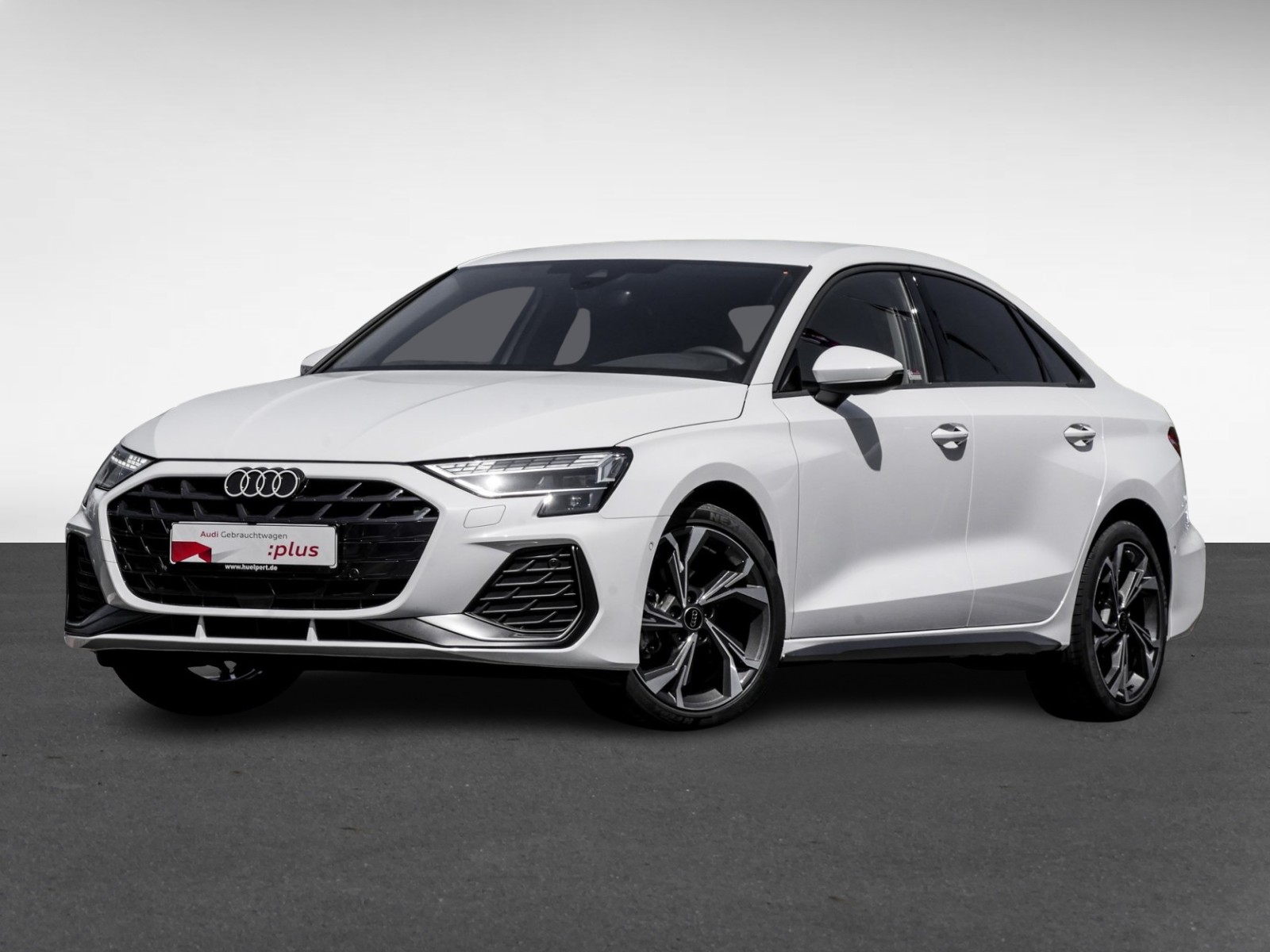 Audi A3 30 S LINE FACELIFT CAM ACC LM18 NAVI+