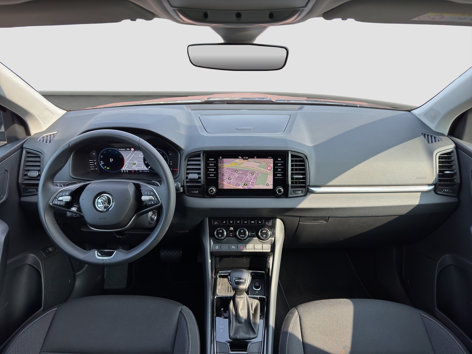 Skoda Karoq 1.5 SELECTION AHK CAM ACC E-KLAPPE NAVI