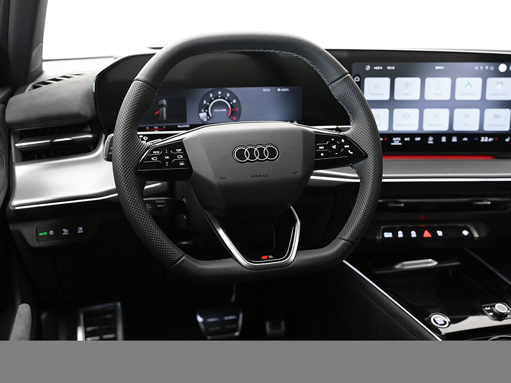 Audi Q3 TFSI S tronic AHK+Sonnenschutzverglasung++Sportlederlenkrad