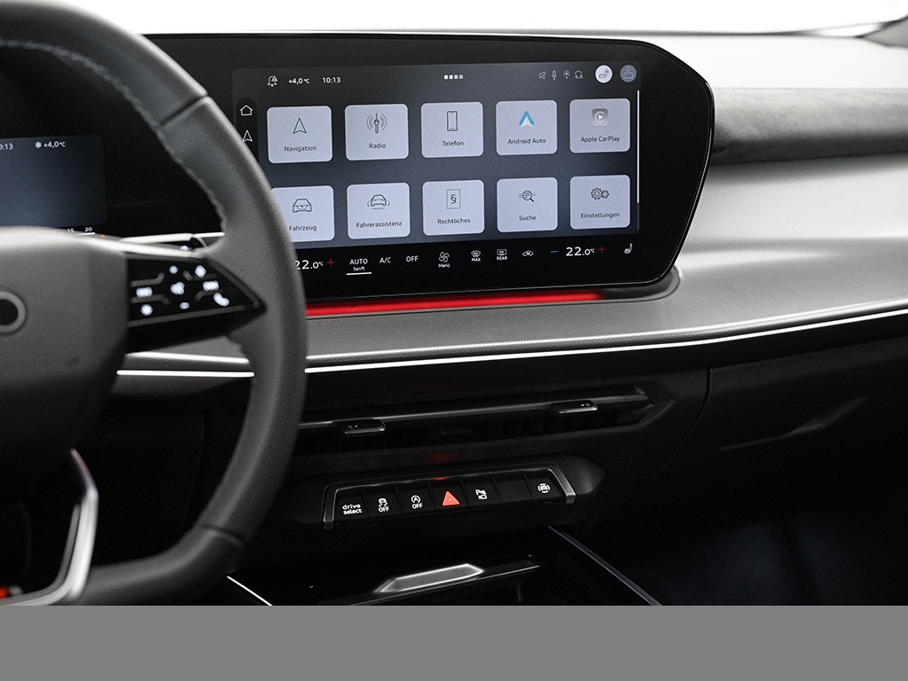 Audi Q3 TFSI S tronic AHK+Sonnenschutzverglasung++Sportlederlenkrad