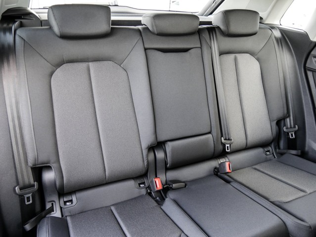 Audi Q3 45 HYBRID ACC LM18 eKLAPPE CARPLAY