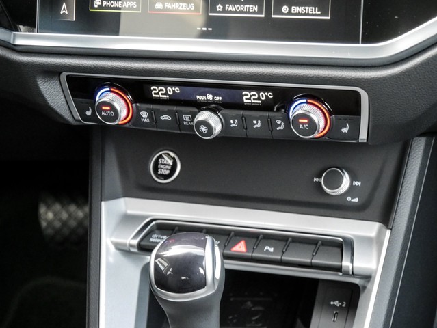 Audi Q3 45 HYBRID ACC LM18 eKLAPPE CARPLAY
