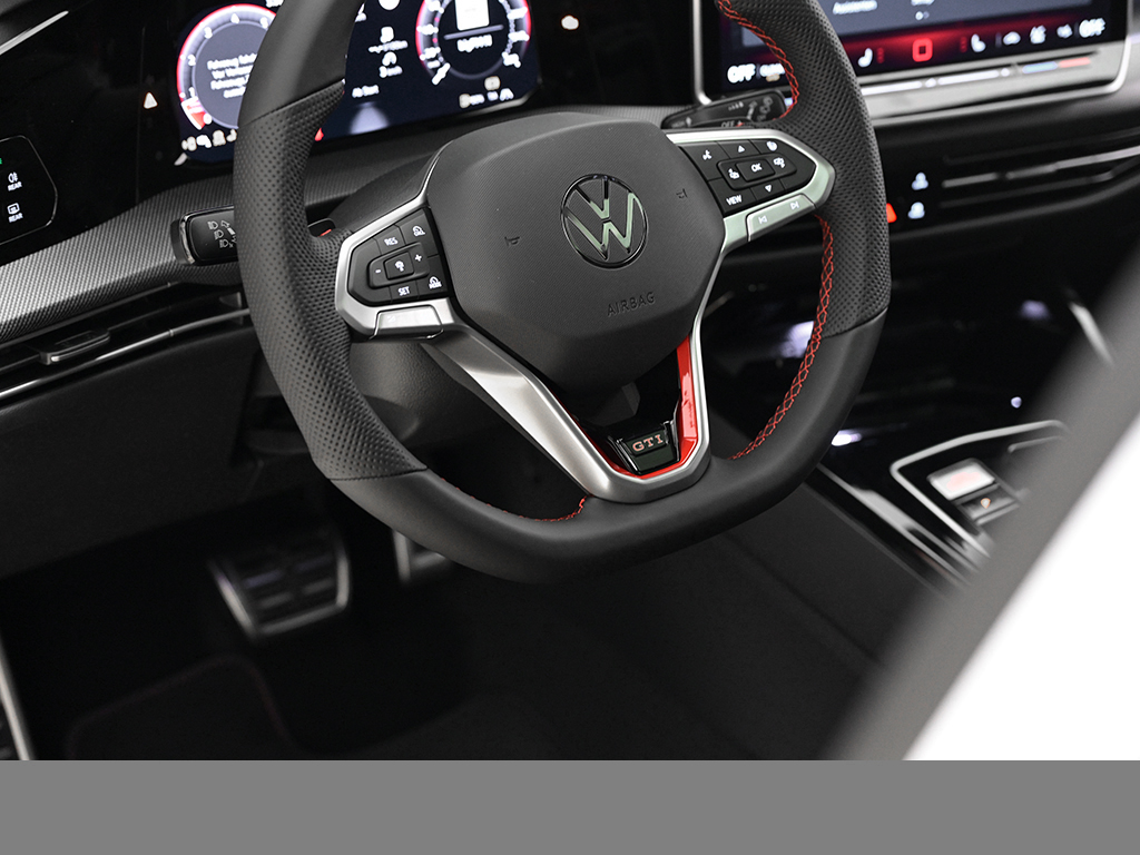 Volkswagen Golf GTI DSG