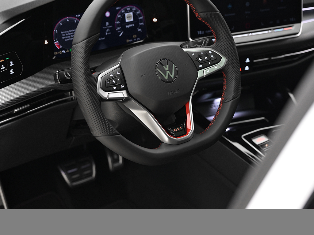 Volkswagen Golf GTI DSG