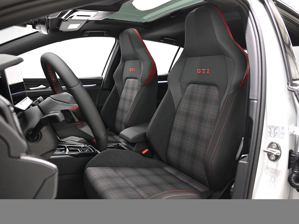 Volkswagen Golf GTI DSG