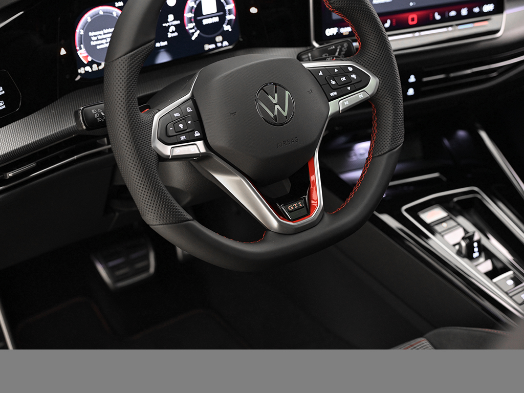 Volkswagen Golf GTI DSG