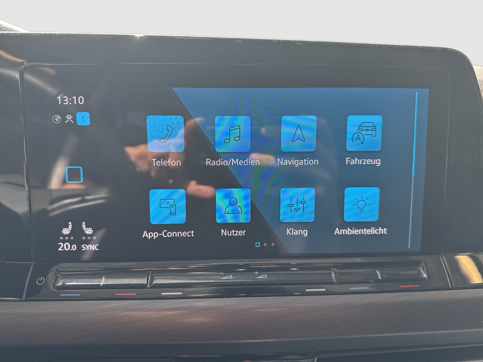 Volkswagen Golf 1.5 eTSI STYLE KAMERA LED+ ACC ALU17"