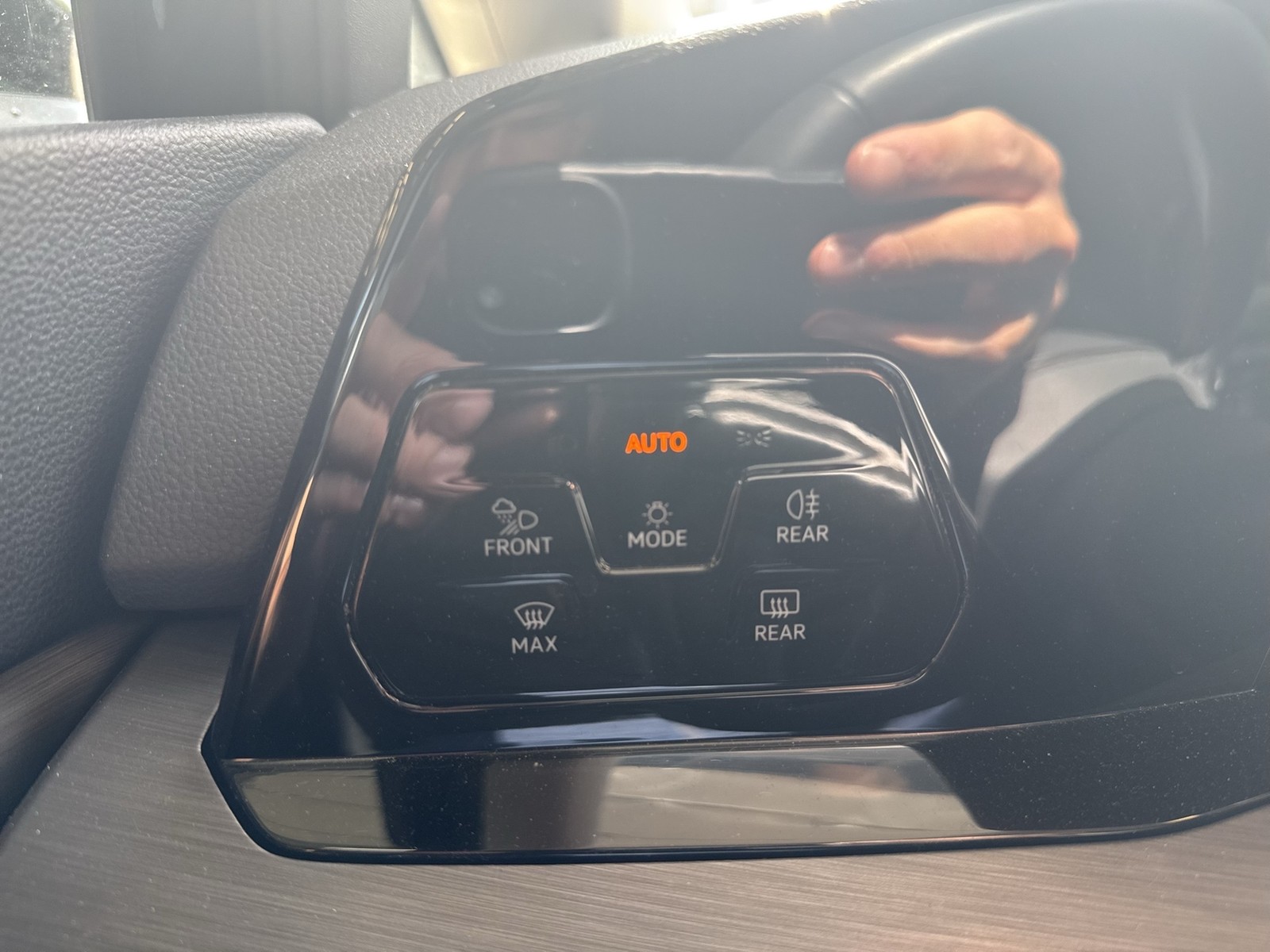 Volkswagen Golf 1.5 eTSI STYLE KAMERA LED+ ACC ALU17"