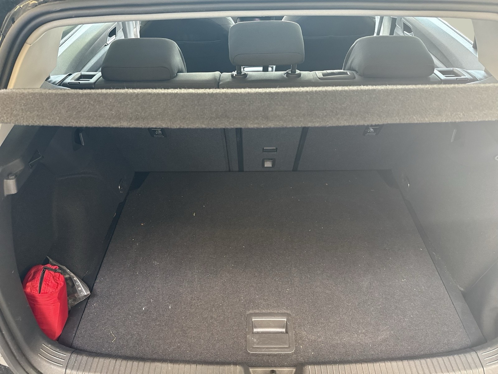 Volkswagen Golf 1.5 eTSI STYLE KAMERA LED+ ACC ALU17"