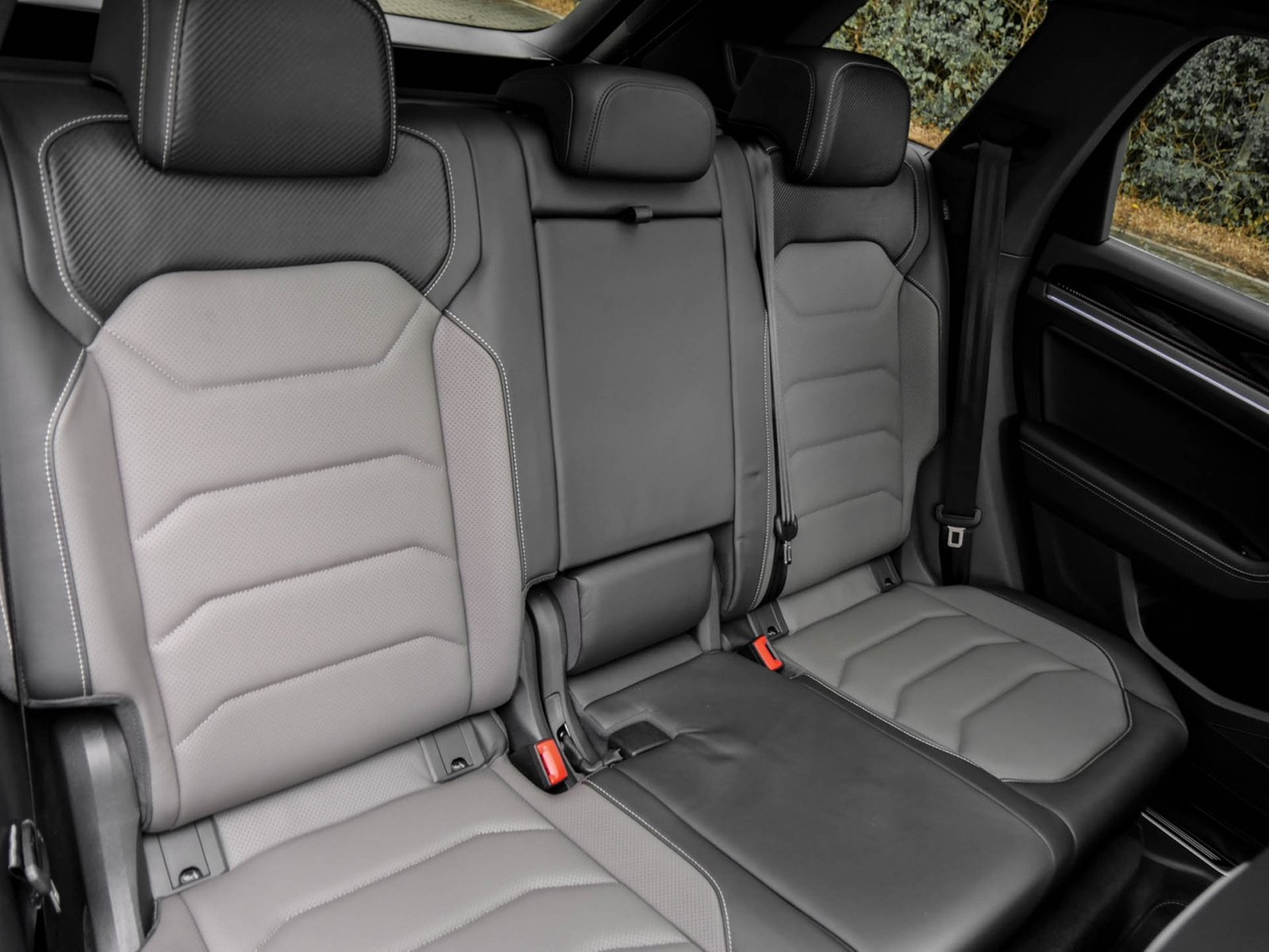 Volkswagen Touareg V6 TSI R-LINE NEUES MODELL STANDHZ. PANO