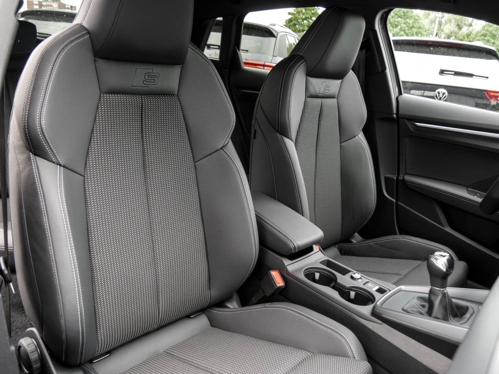 Audi A3 Sportback 35 S LINE FACELIFT AHK CAM ACC LM19