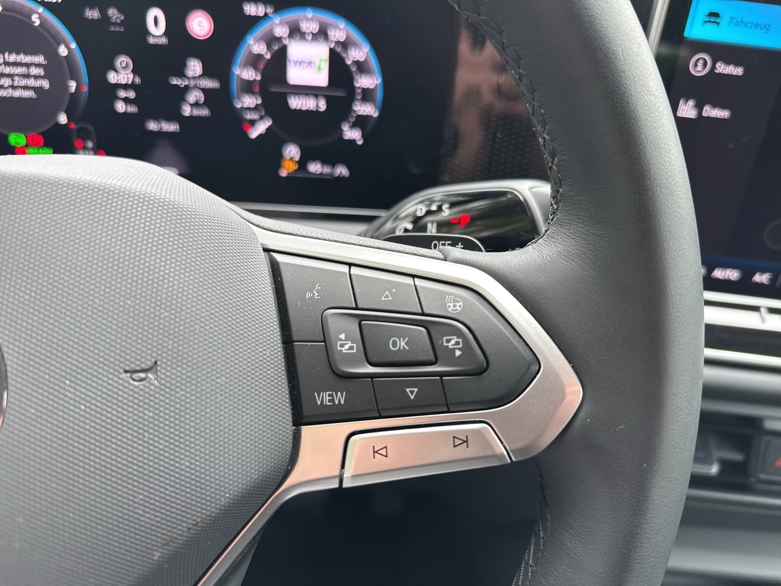 Volkswagen Tiguan 1.5 eTSI LIFE AHK CAM ACC LM18 E-KLAPPE