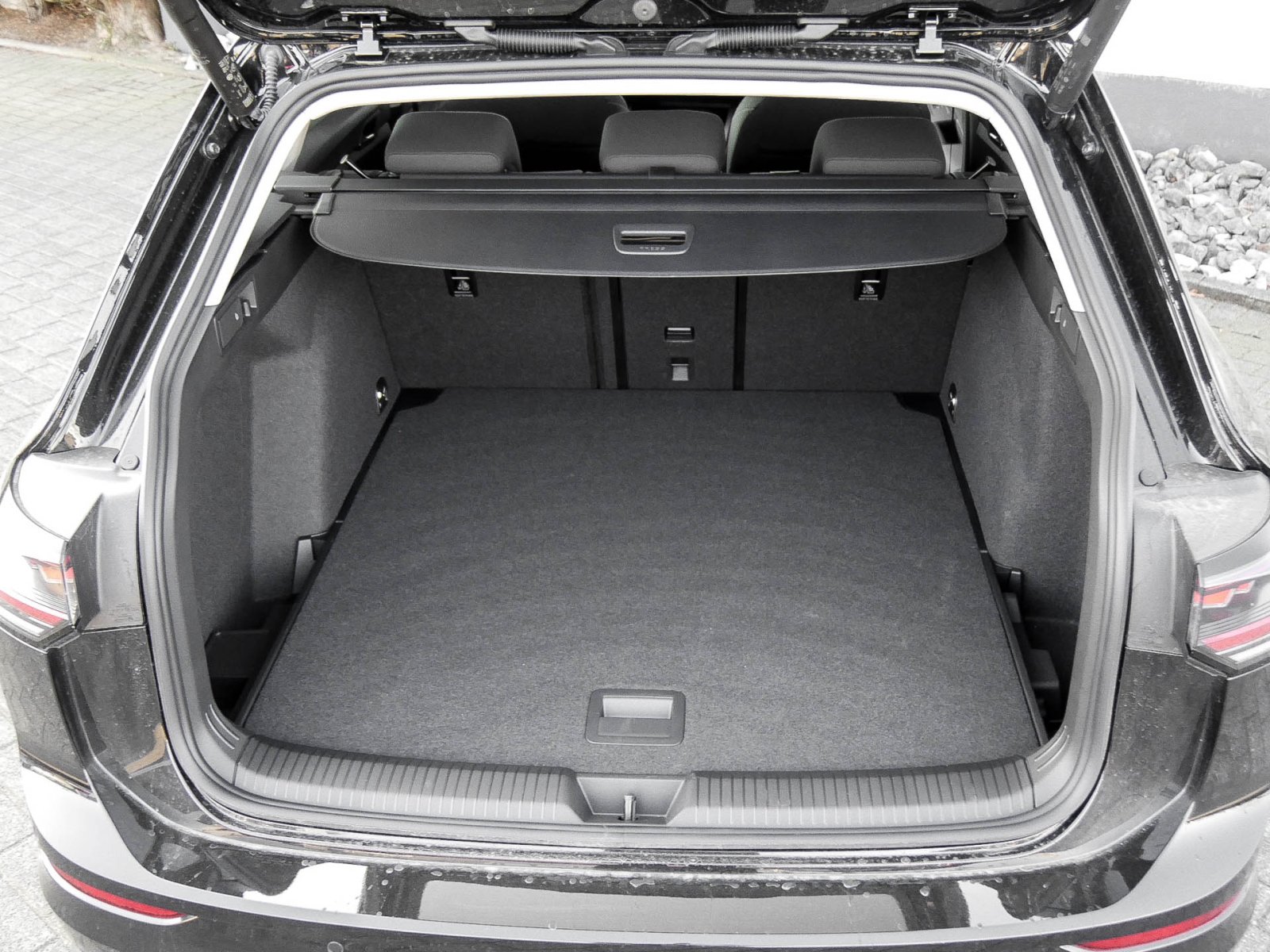 Volkswagen Golf Variant VIII 1.5 LIFE CAM ACC LM17 E-KLAPPE