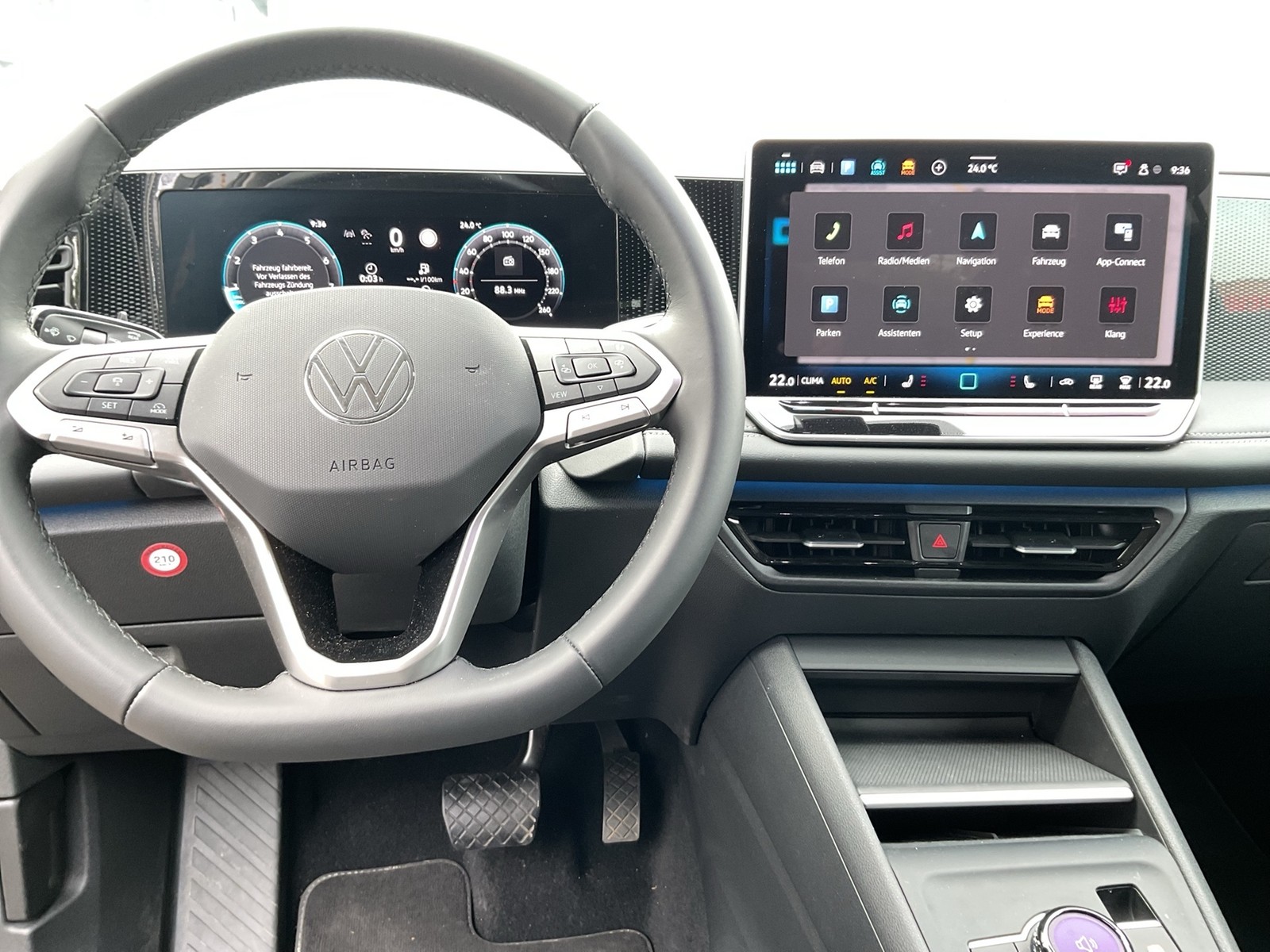 Volkswagen Tiguan 1.5 eTSI LIFE AHK CAM ACC NAVI CARPLAY