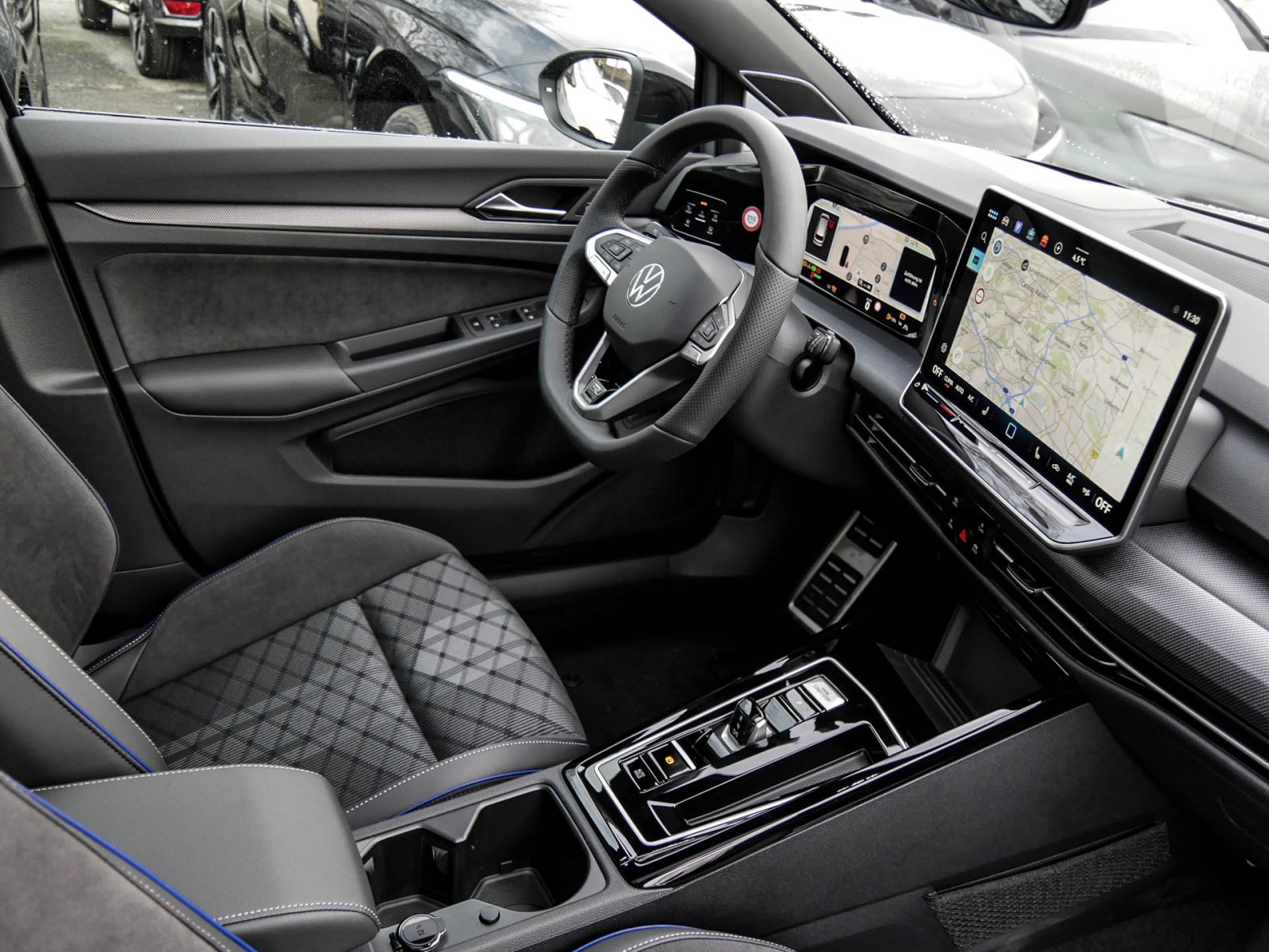 Volkswagen Golf Variant 1.5 R-LINE DSG