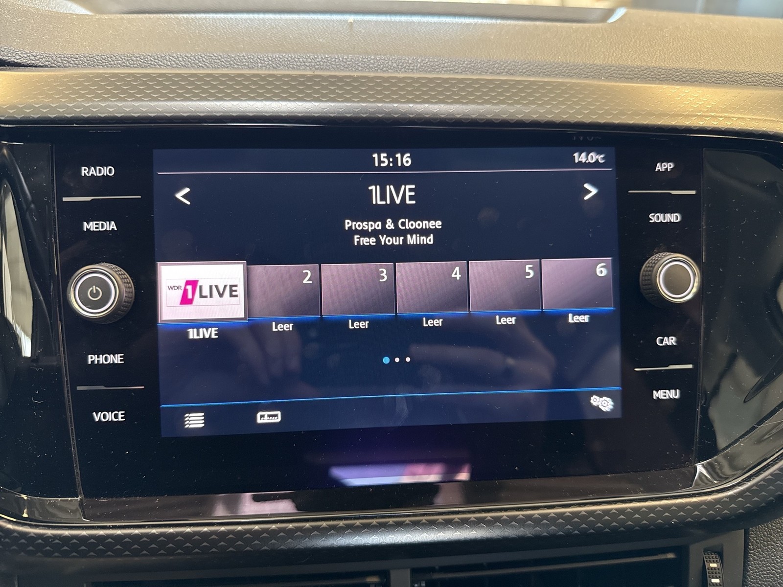 Volkswagen T-Cross 1.0 LIFE CAM ACC CARPLAY ALU SITZHEIZUNG