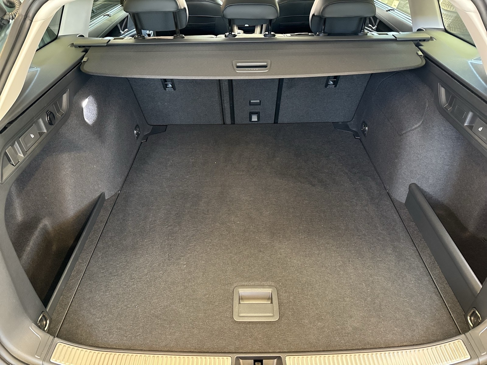 Volkswagen Passat Variant 2.0 BUSINESS CAM ACC EKLAPPE NAVI