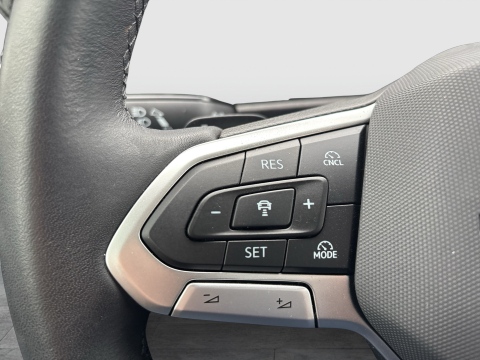 Volkswagen Caddy 1.5 LIFE CAM ACC ALU NAVI LED CARPLAY