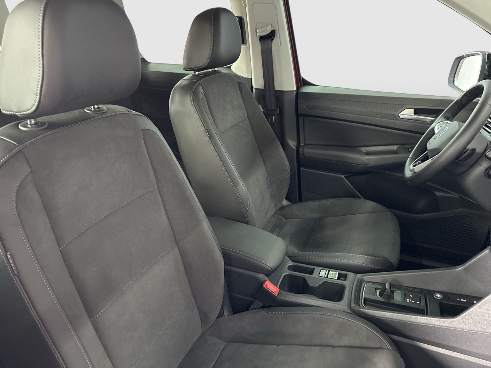 Volkswagen Caddy 2.0 GOAL CAM ACC LM17 NAVI LED SITZHEIZUNG