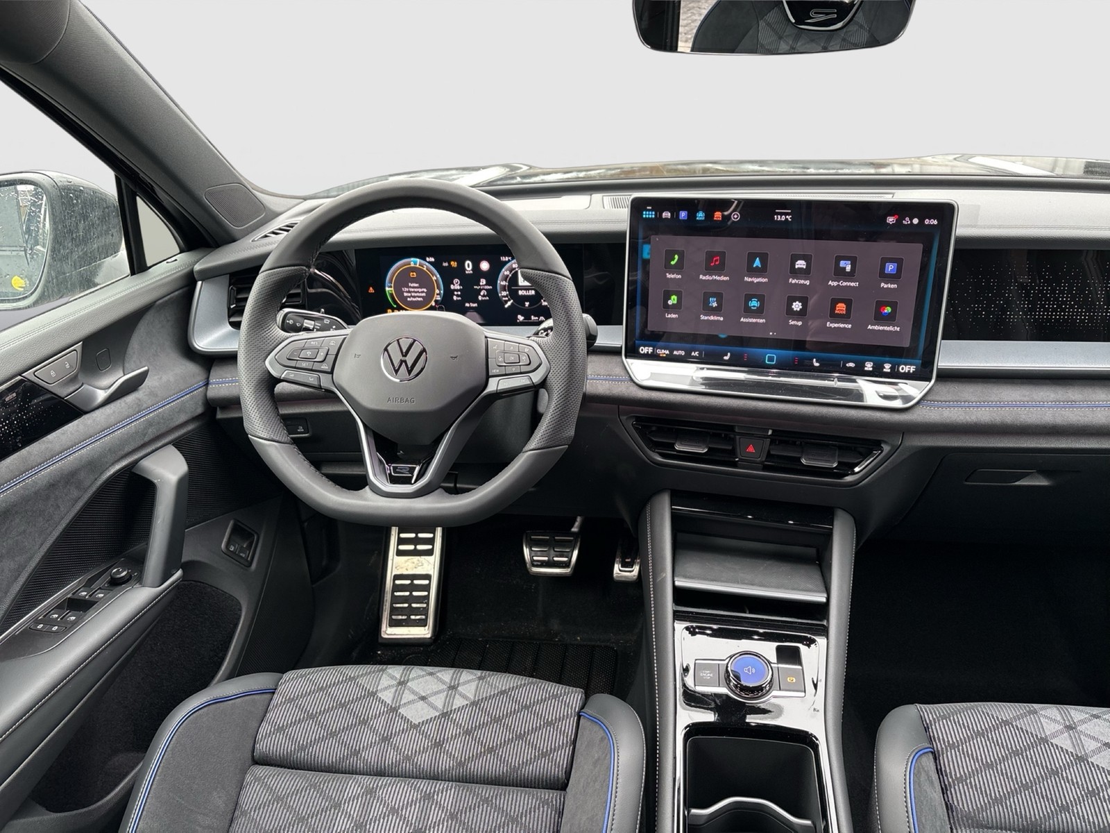 Volkswagen Tayron 1.5 HYBRID R-LINE BLACK STYLE AHK 360°CAM