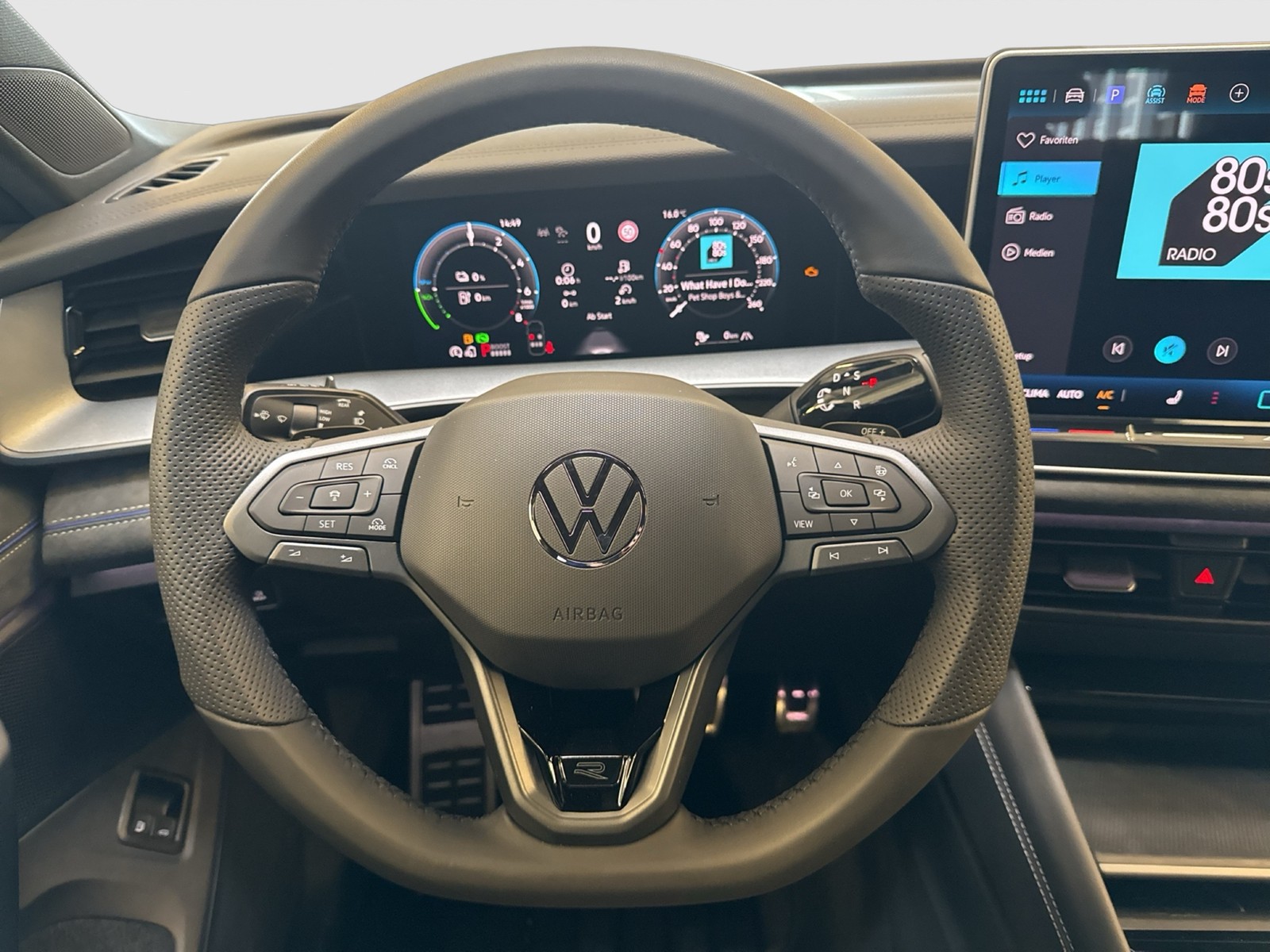 Volkswagen Tayron 1.5 HYBRID R-LINE BLACK STYLE AHK 360°CAM