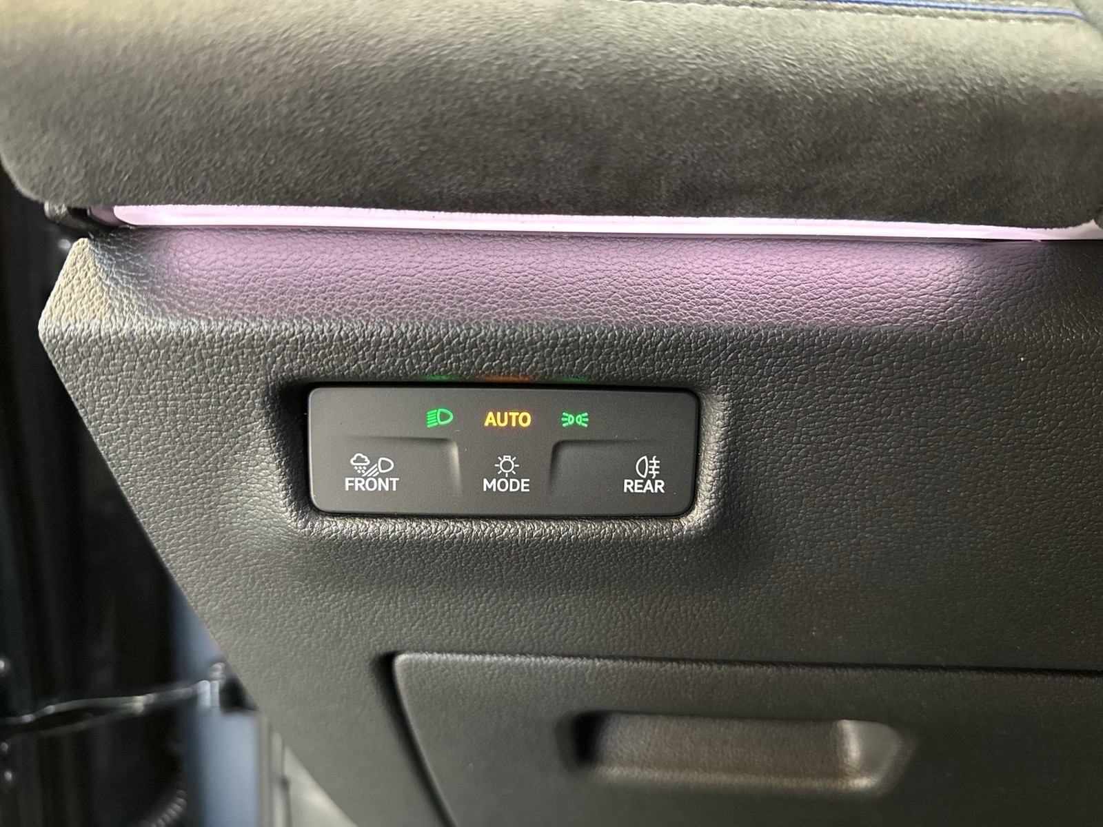 Volkswagen Tayron 1.5 HYBRID R-LINE BLACK STYLE AHK 360°CAM