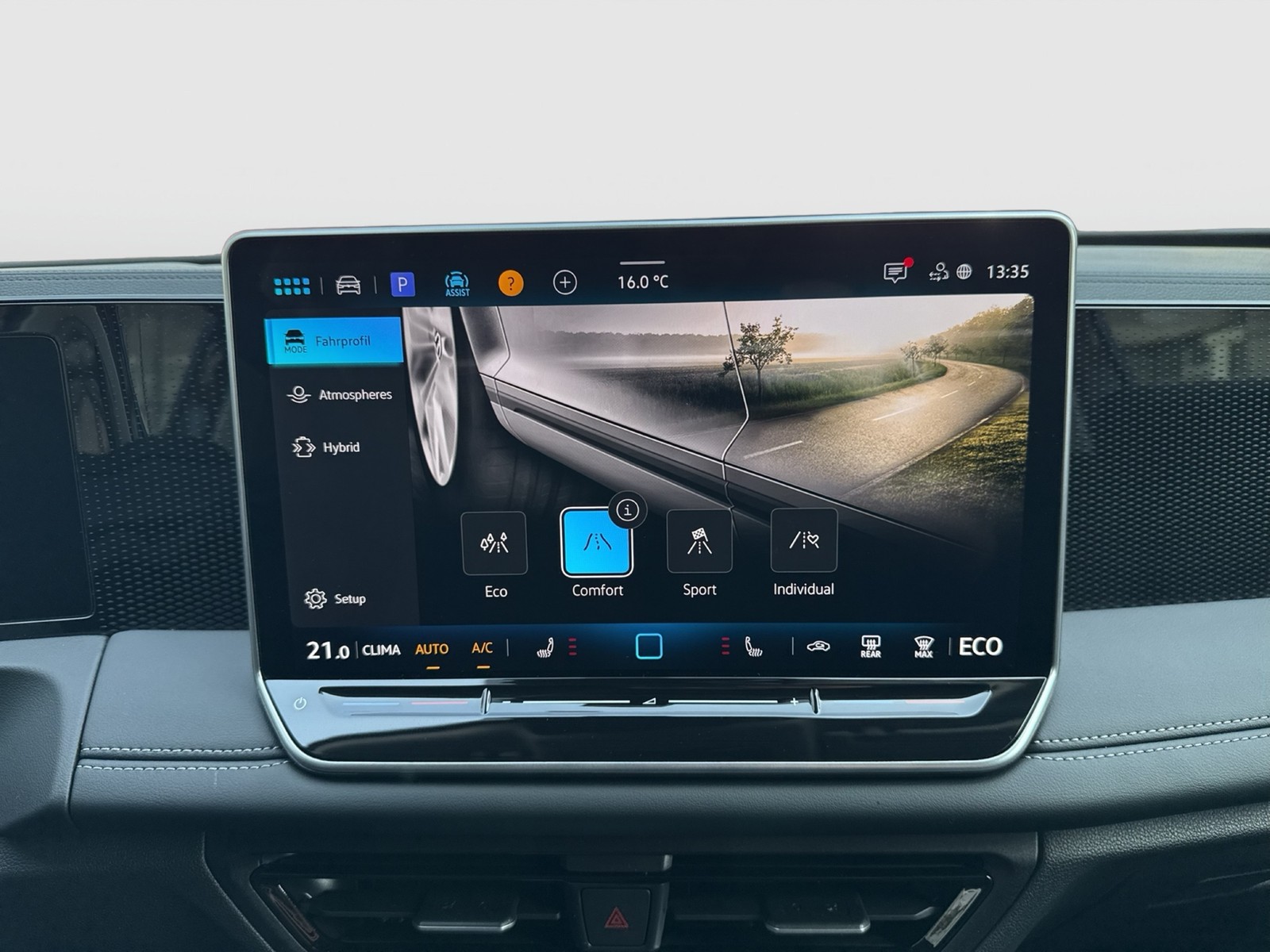 Volkswagen Tiguan 1.5 HYBRID LIFE AHK CAM LM18 CARPLAY
