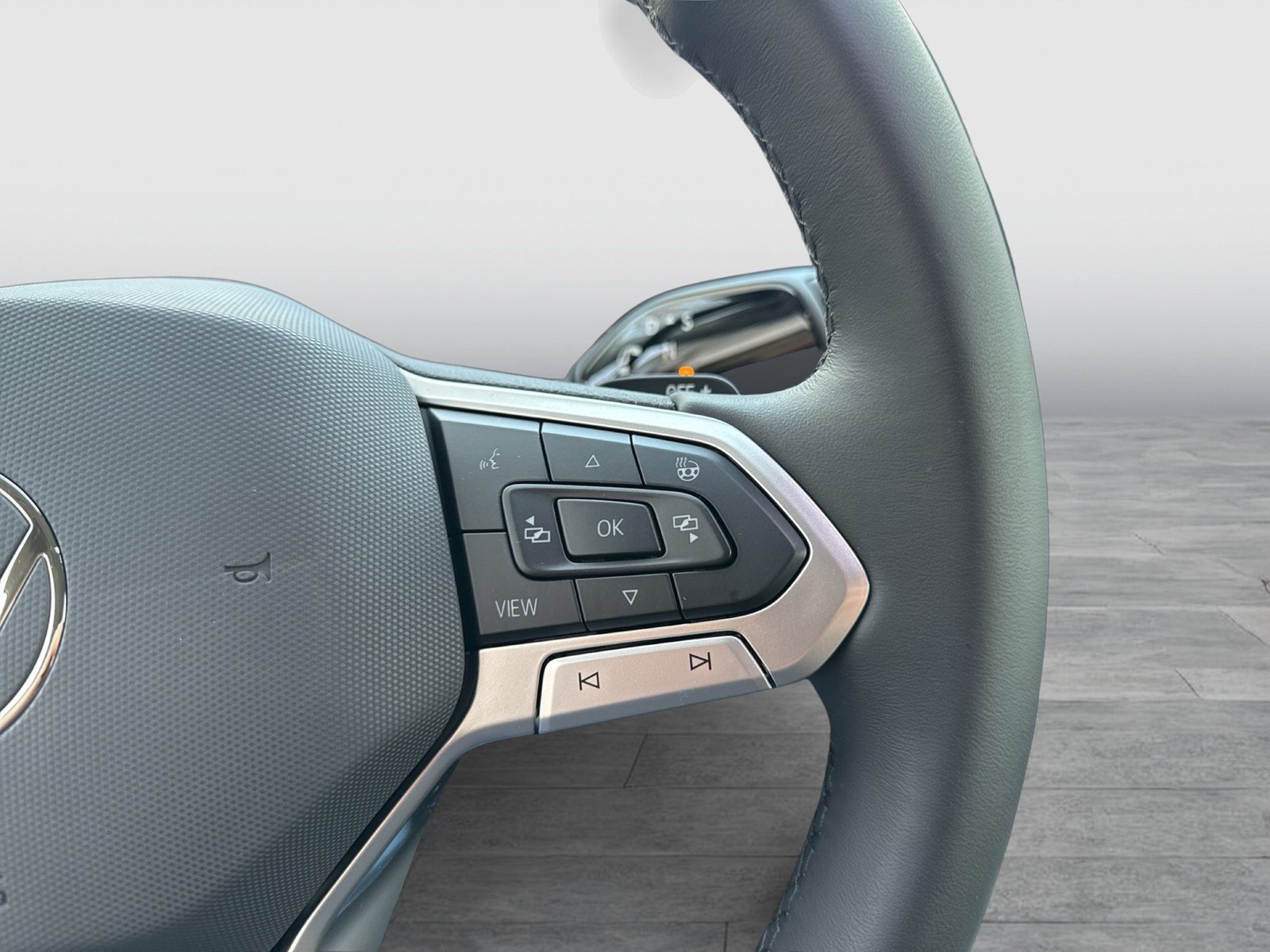 Volkswagen Tiguan 1.5 HYBRID LIFE AHK CAM LM18 CARPLAY