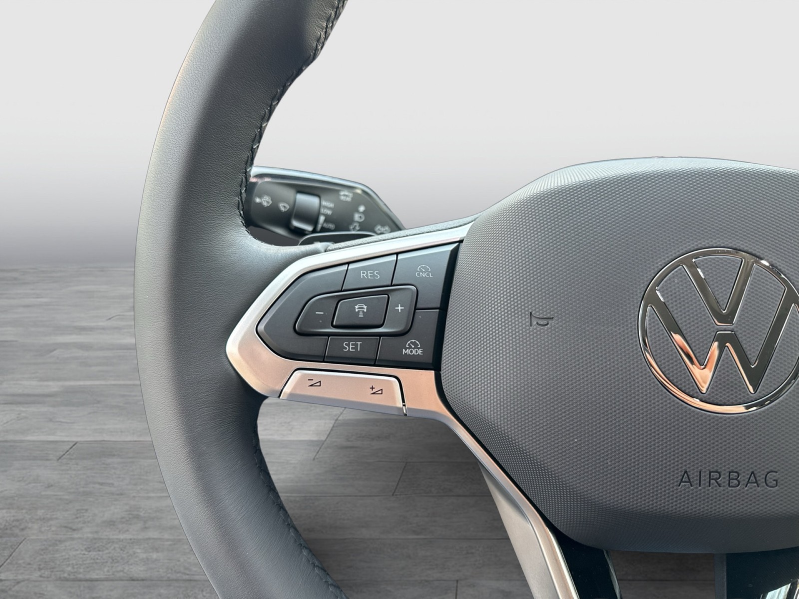 Volkswagen Tiguan 1.5 HYBRID LIFE AHK CAM LM18 CARPLAY