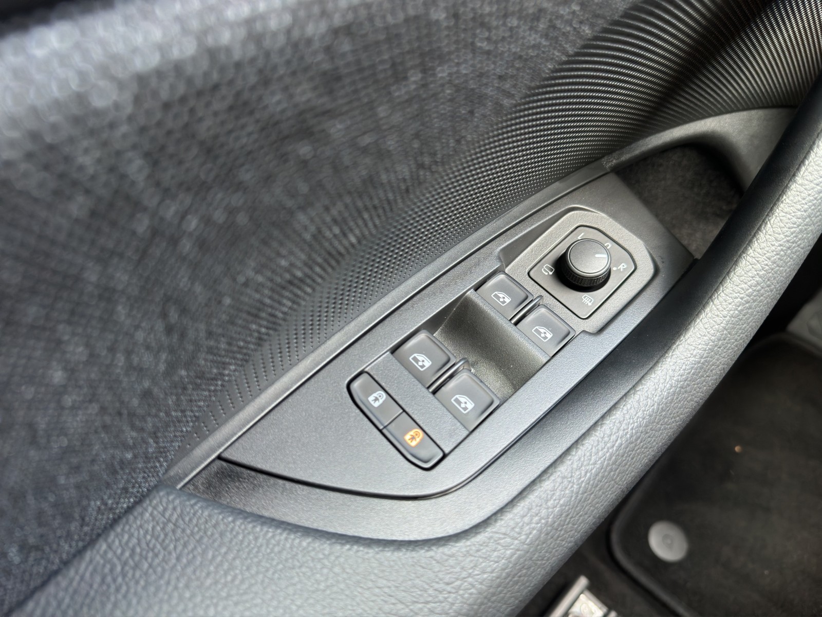 Skoda Kodiaq 2.0 SELECTION 4X4 PANO CAM LM18 E-KLAPPE