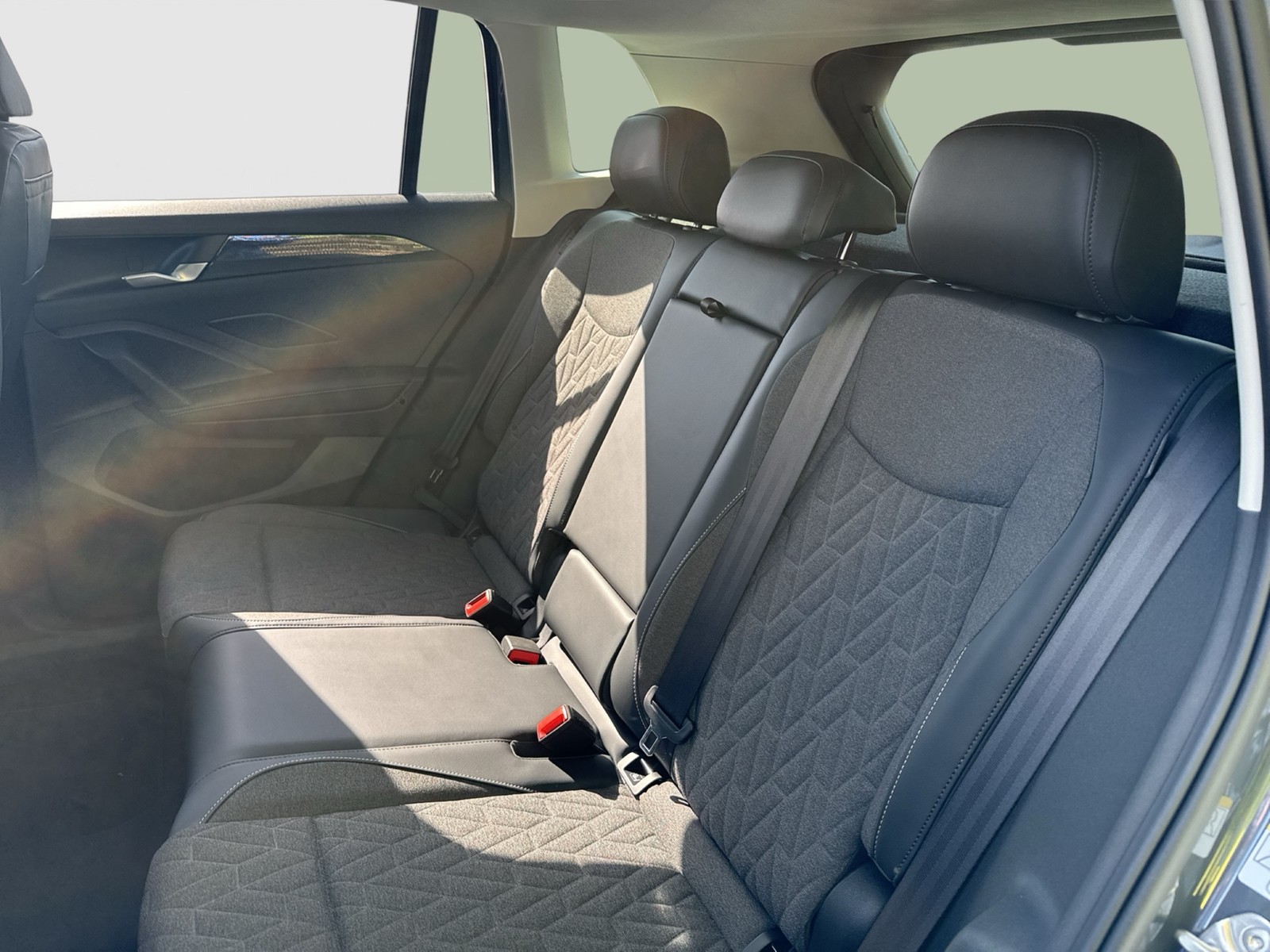 Volkswagen Tiguan 1.5 HYBRID LIFE AHK 360°CAM MATRIX NAVI
