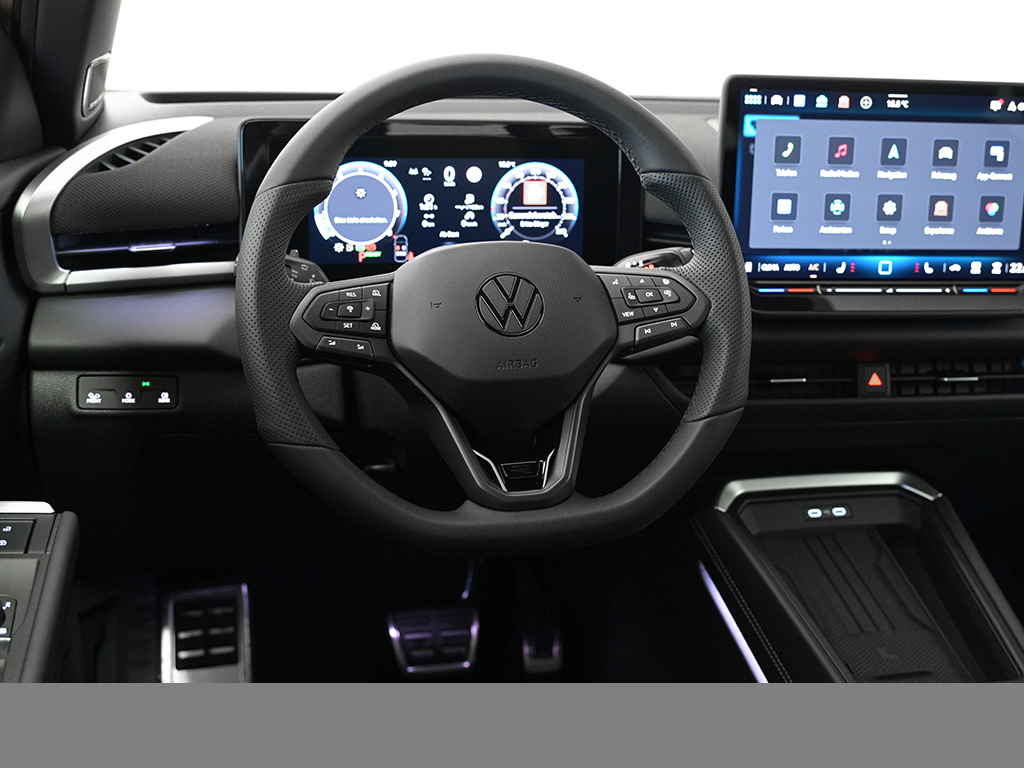 Volkswagen T-Roc 1.5 R-LINE DSG NEUESMODELL BLACKSTYLE LM20