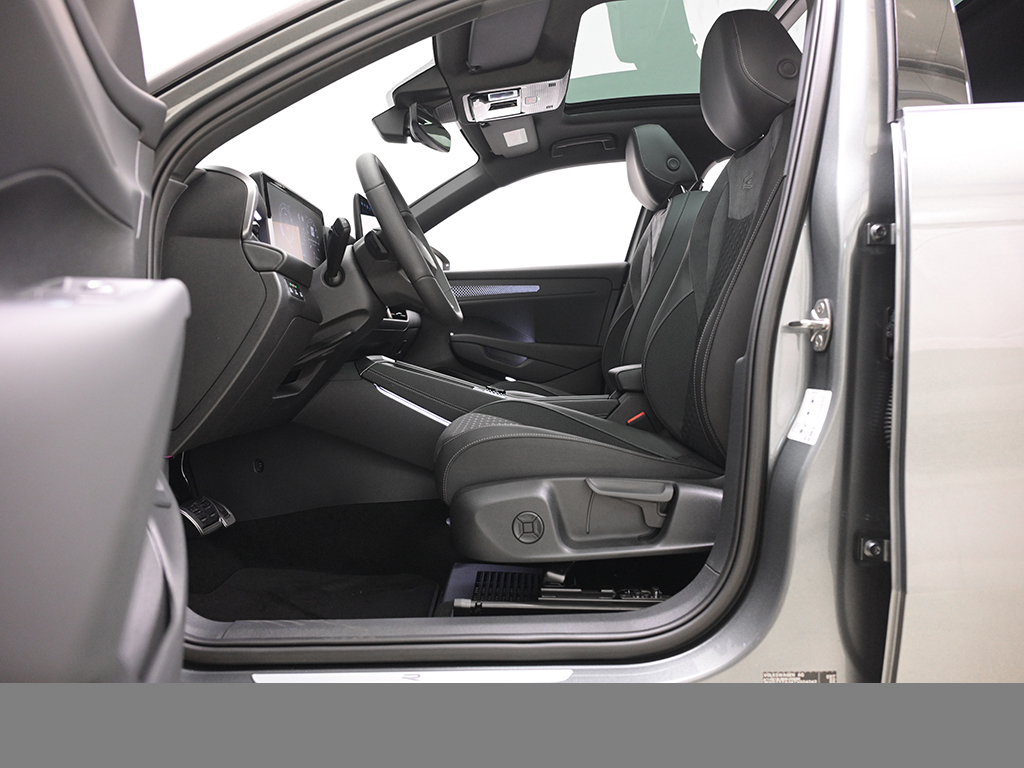 Volkswagen T-Roc 1.5 R-LINE DSG NEUESMODELL