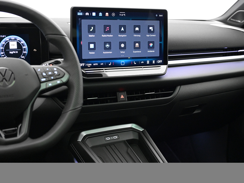 Volkswagen T-Roc 1.5 R-LINE DSG NEUESMODELL